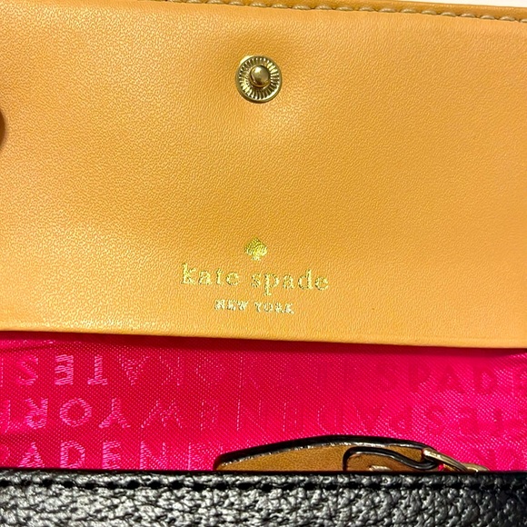 Kate Spade Small Key Wallet- NEW (No Tag) - Picture 5 of 9
